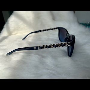 CHANEL SQUARE SUNGLASSES
